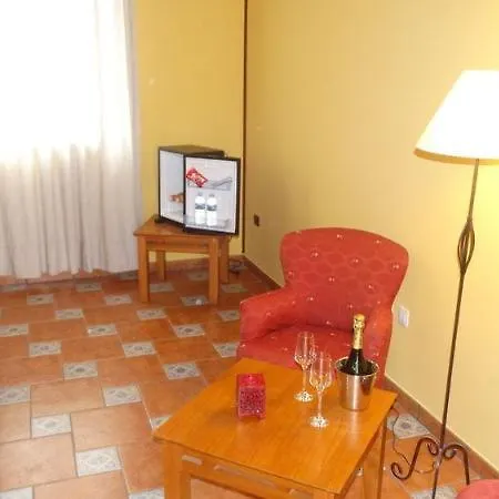 Hotel El Tejar 2*
