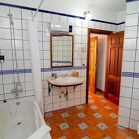 El Tejar Отель