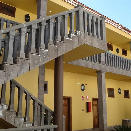 Отель El Tejar 2*